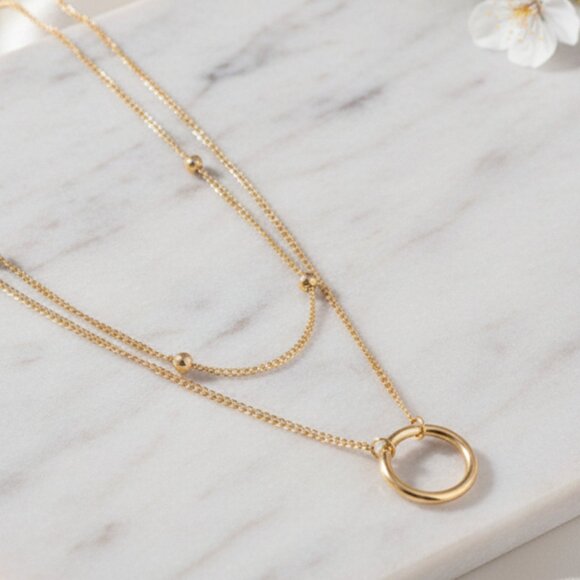 Minimalist Chic Layered Circle Pendant Necklace 18K Gold Plated Stainless - Picture 10 of 12